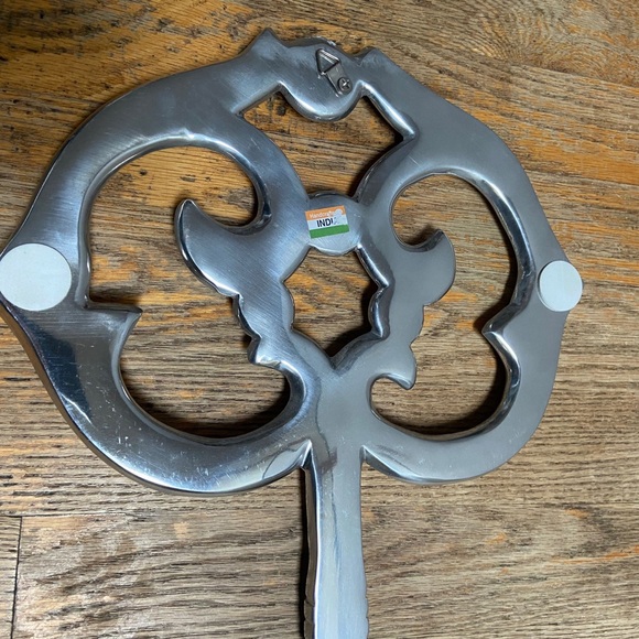 Large skeleton key wall decor hanging 27” - Picture 5 of 7